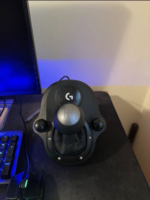 Volan Logitech G29 + Schimbător