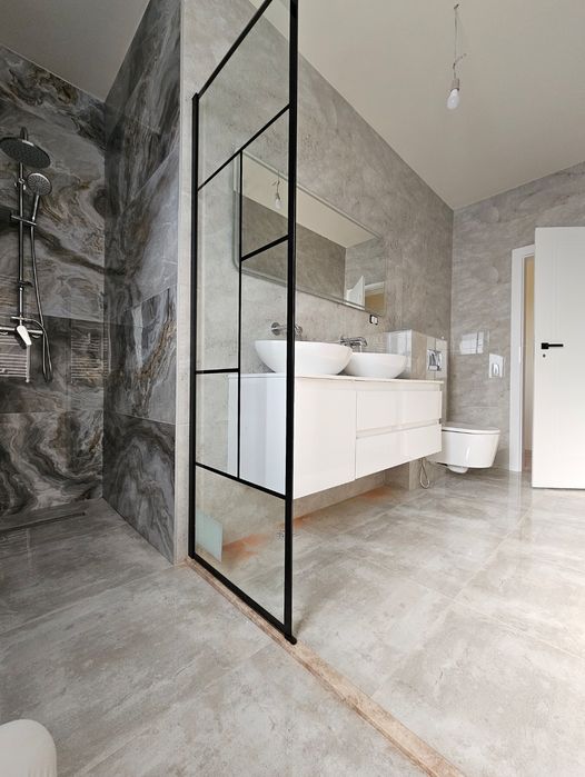 Case de tip duplex, str. 1 Decembrie, la 7 min. de Rond Pacurari