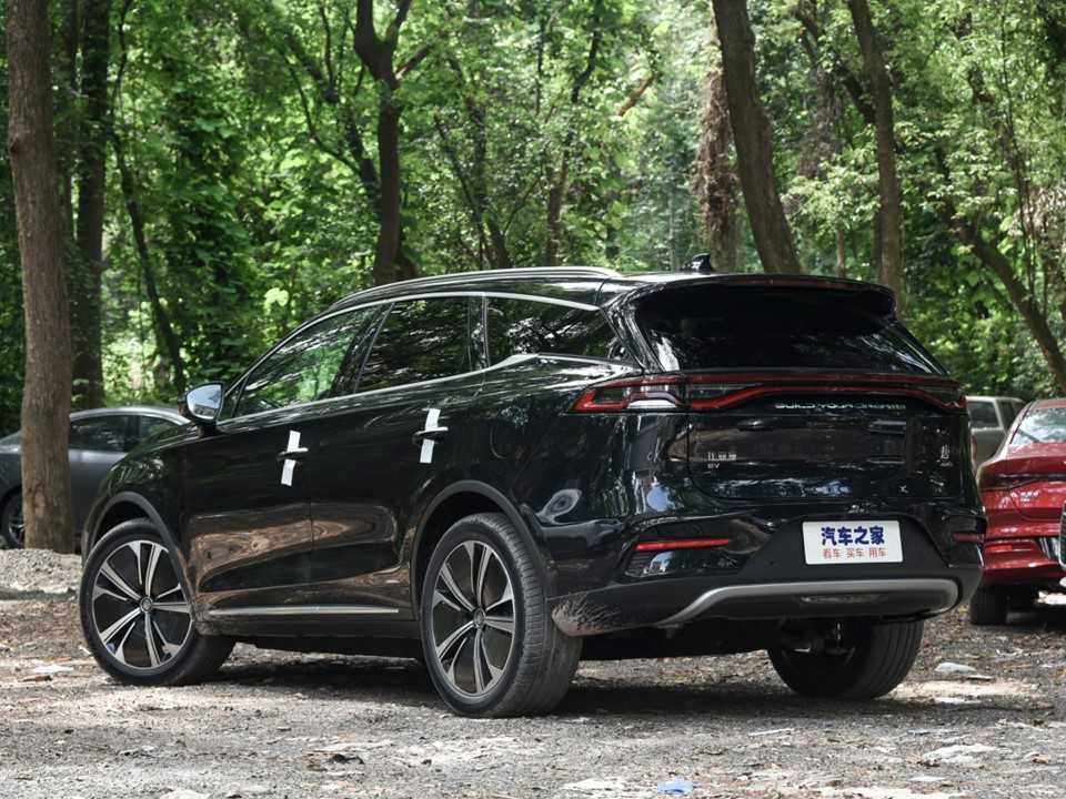 Электромобиль BYD Tang