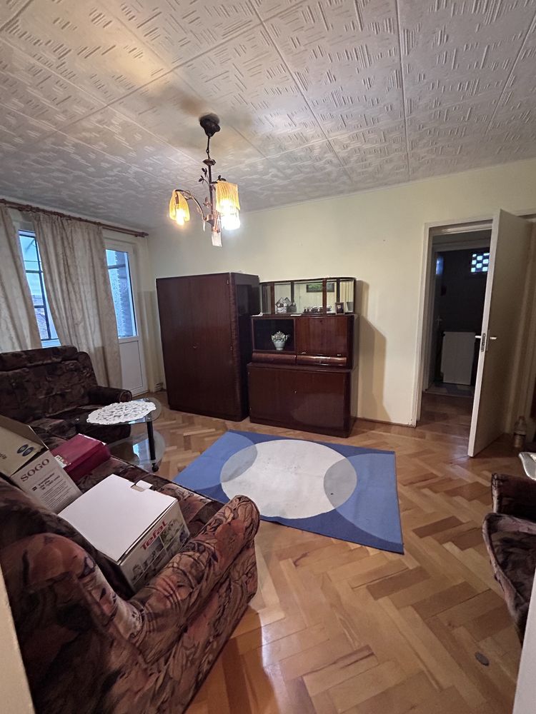 Vând apartament cu 2 camere si 2 balcoane in Zona UltraCentrală Reghin