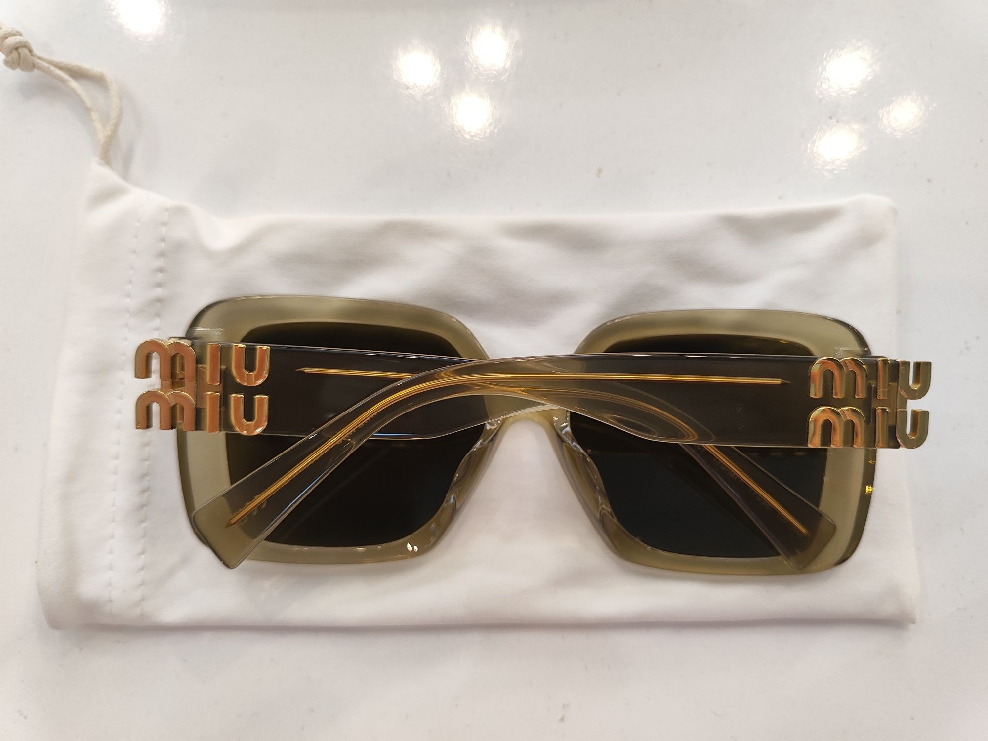 Оргинални очила Miu Miu модел 10Y