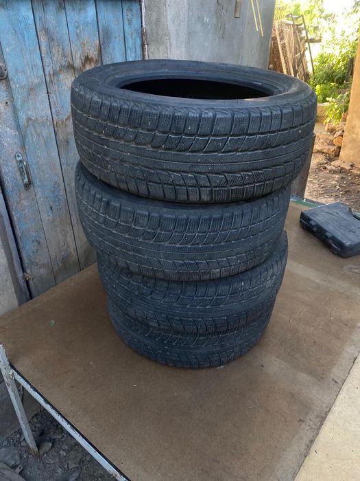 Продам резину зимнию