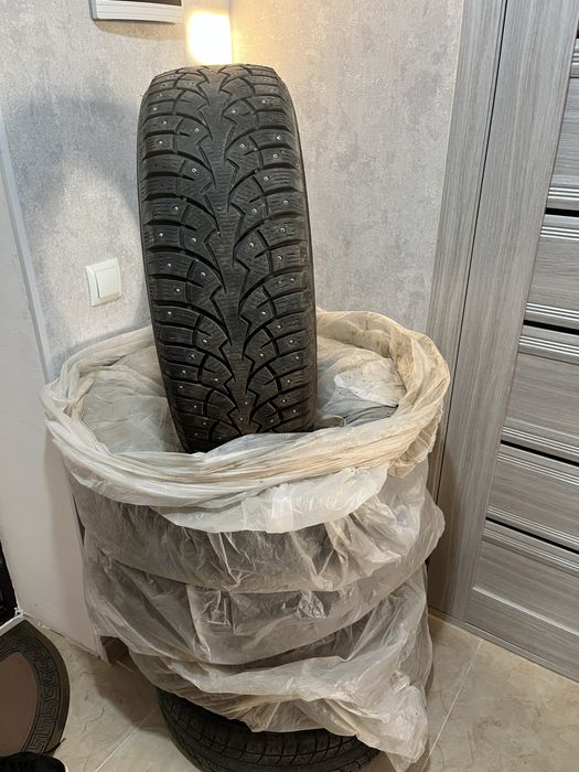 Продаю зимние шины, для легкового автомобиля с запаской