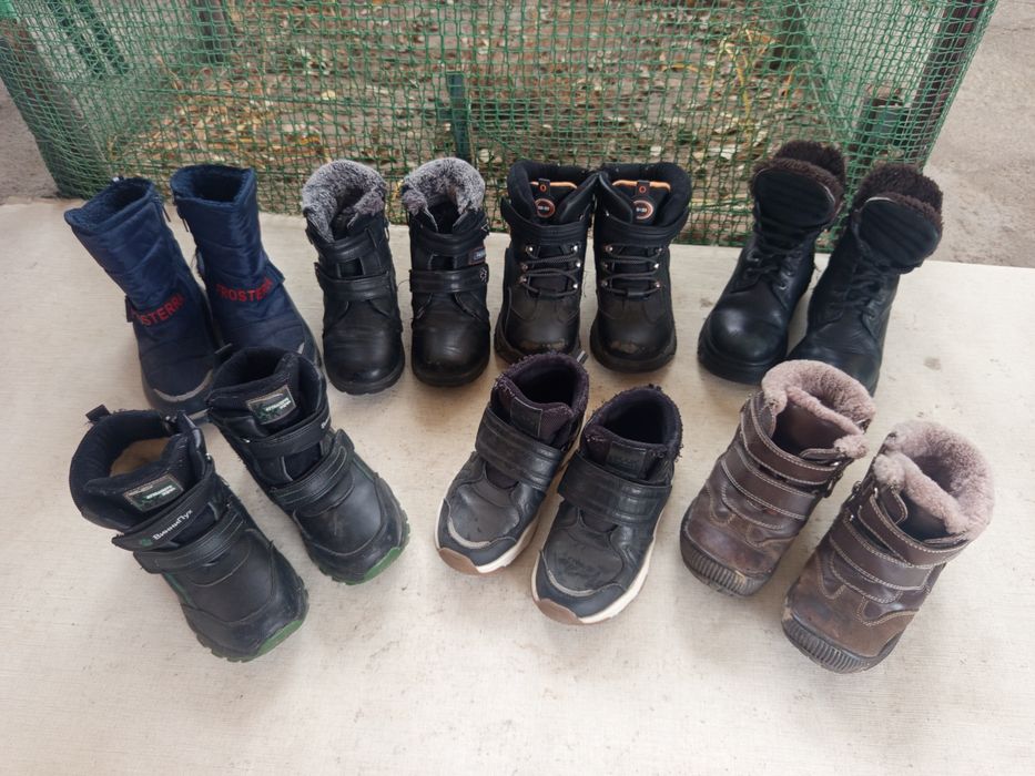 Обувка на мальчик . Срочно .