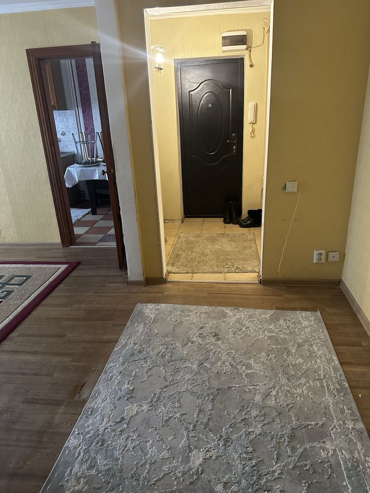 Продам 3 ком кв 11 мкр