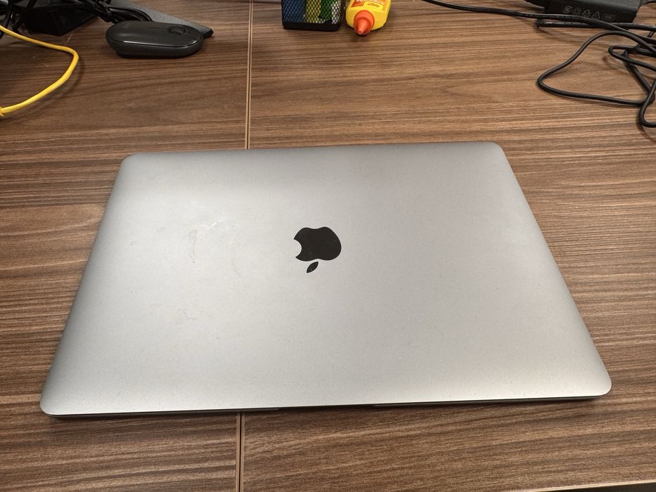 Продам MacBook Air
