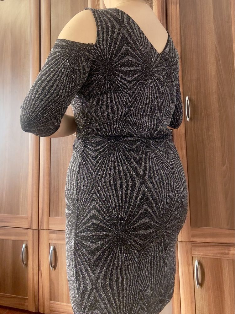 Rochie mini eleganta negru cu argintiu marimea 12UK