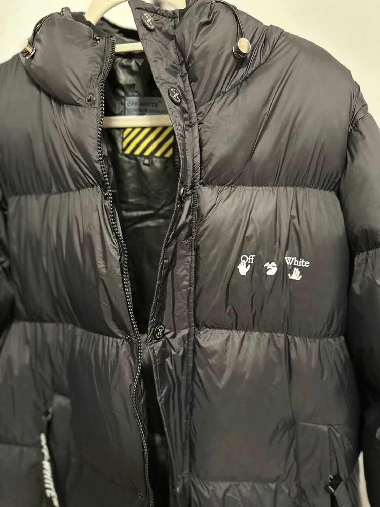 Geacă Off White - Calitate Premium - Mărimea XL