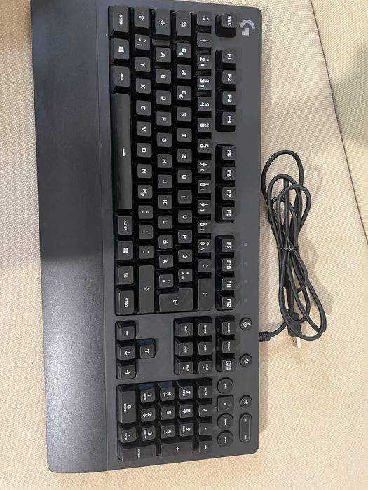 Клавиатура Logiteg G213