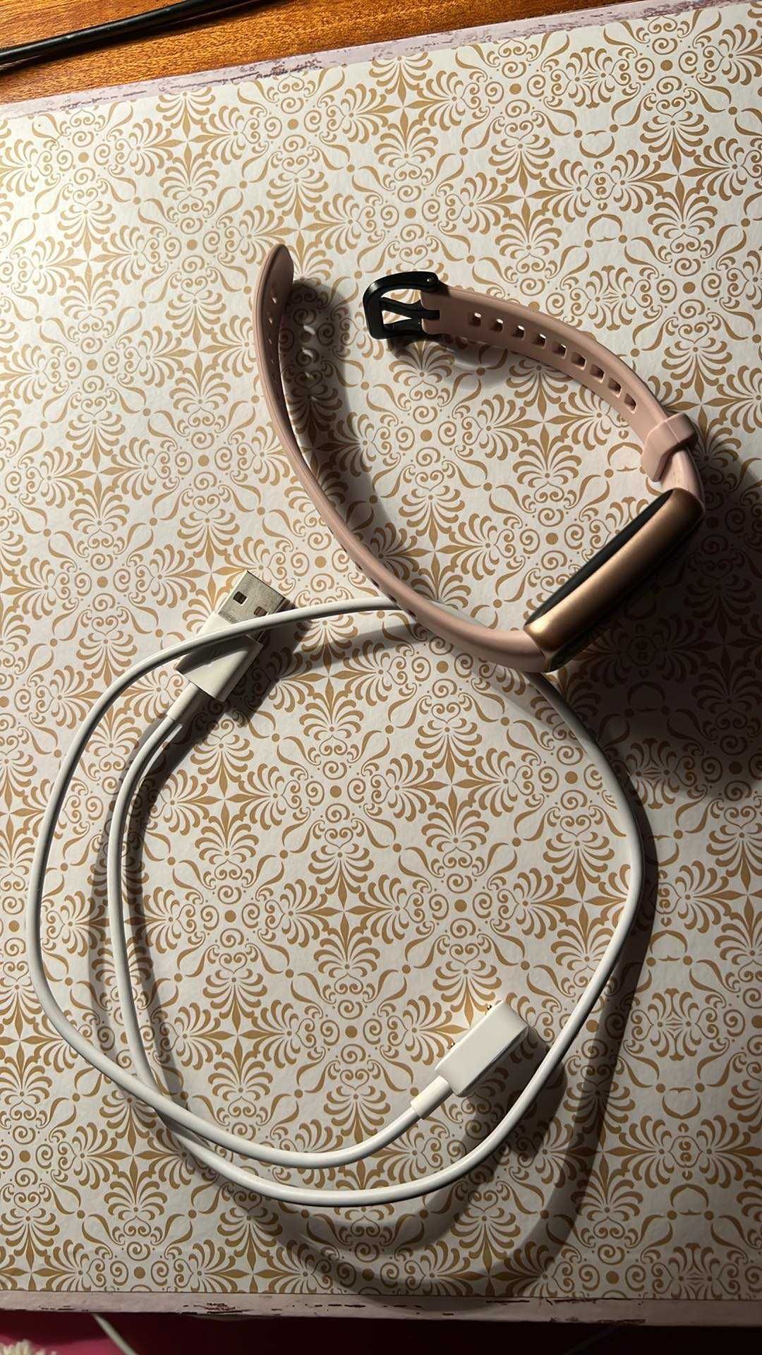 Смарт гривна Huawei Band 6