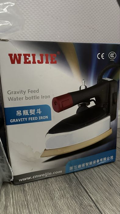 Паровой утюг отличного качества подвесной бочок на 3л