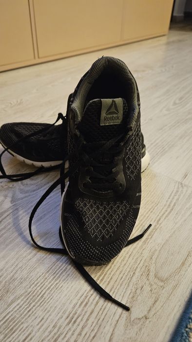 Adidasi de sala  Reebok