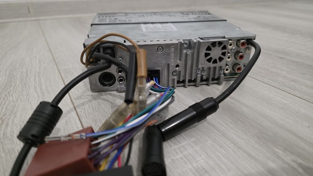 Player auto 1DIN Alpine CDA-137BTI