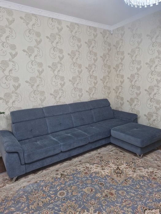 Диван новый в отличном состоянии