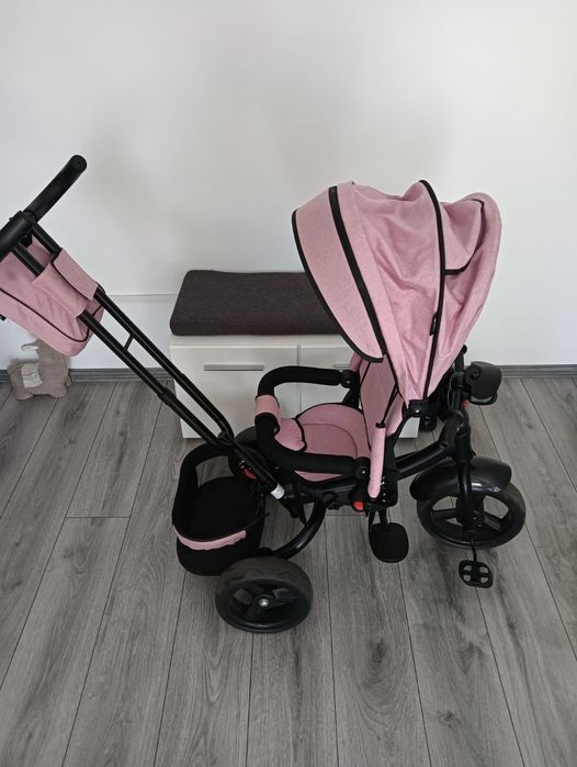 Vand tricicleta in stare foarte buna