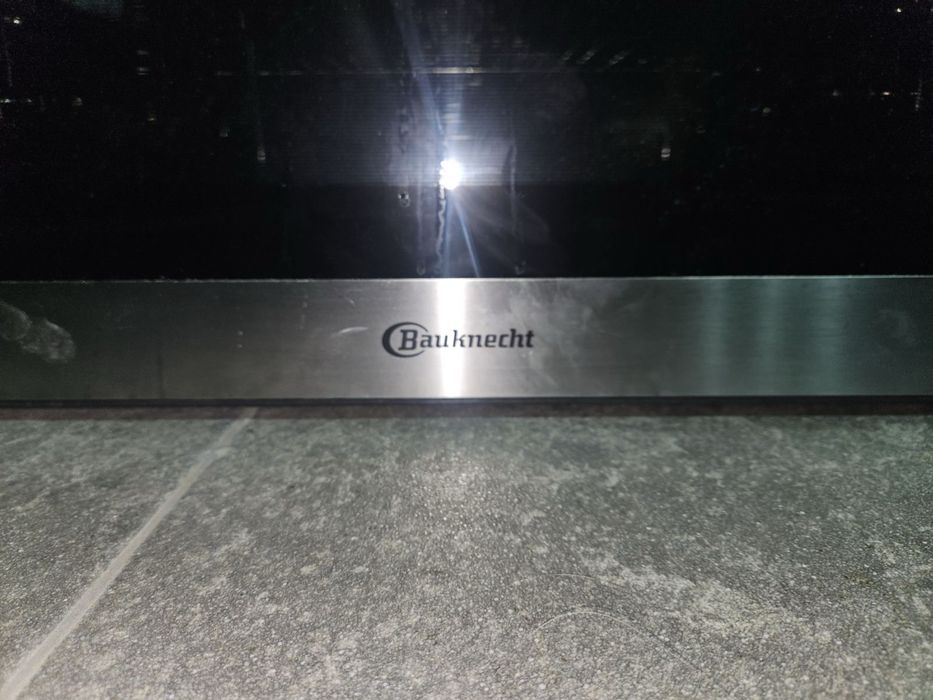 Висок клас фурна за вграждане ,,Bauknecht”