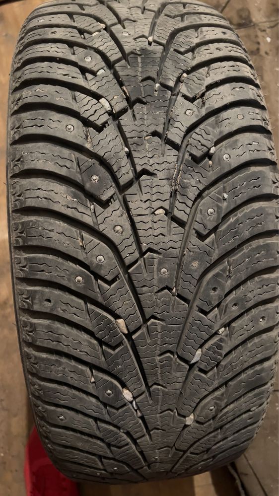 MAXXIS NP5 205/50 R17 93T с шипами