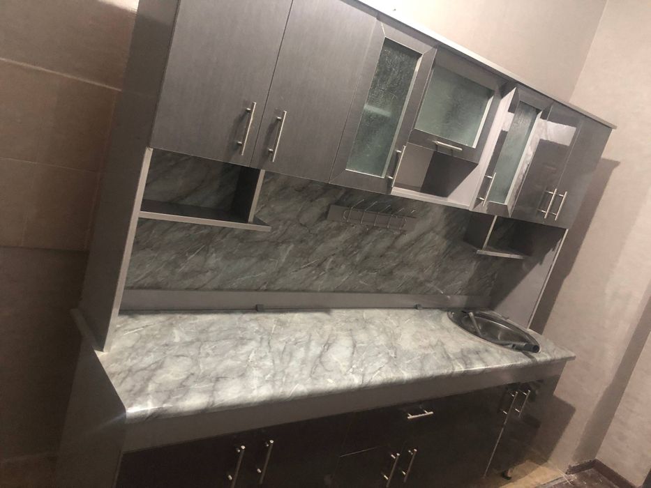 Oshxona mebel sotiladi