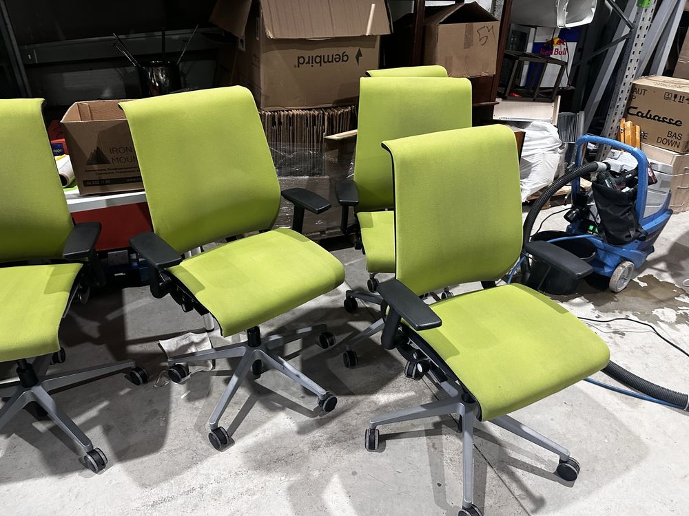 SteelCase Think Ергономичен офис стол - 20бр.