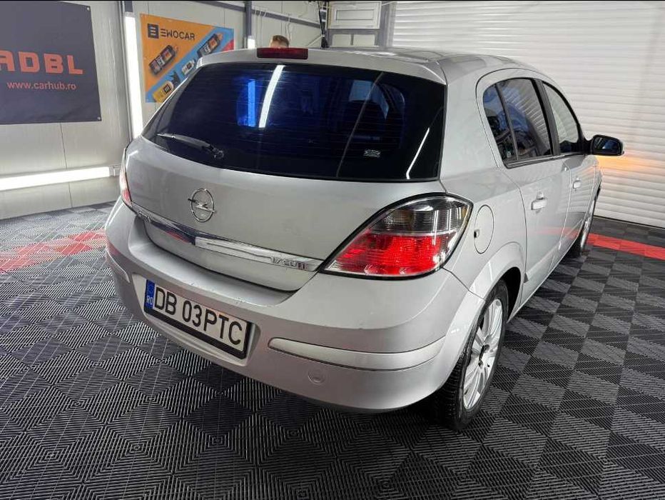 Opel Astra H 1.7 CDTI 125 CP Cutie 6+1 trepte DPF activ Revizii recent