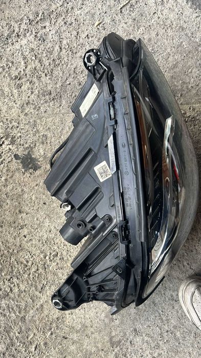 Far stanga dreapta Mercedes E Class W213 si piese