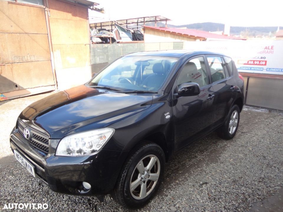 Etrier stanga fata Toyota RAV 4 III 2.2 D - 4D 2006 - 2013 Manuala 6 Trepte SUV 5 Usi (335)