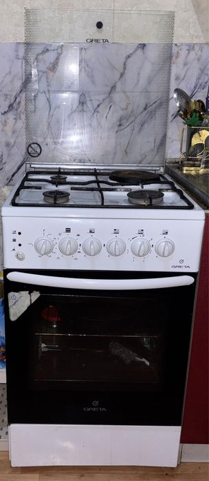 Продам газ плиту
