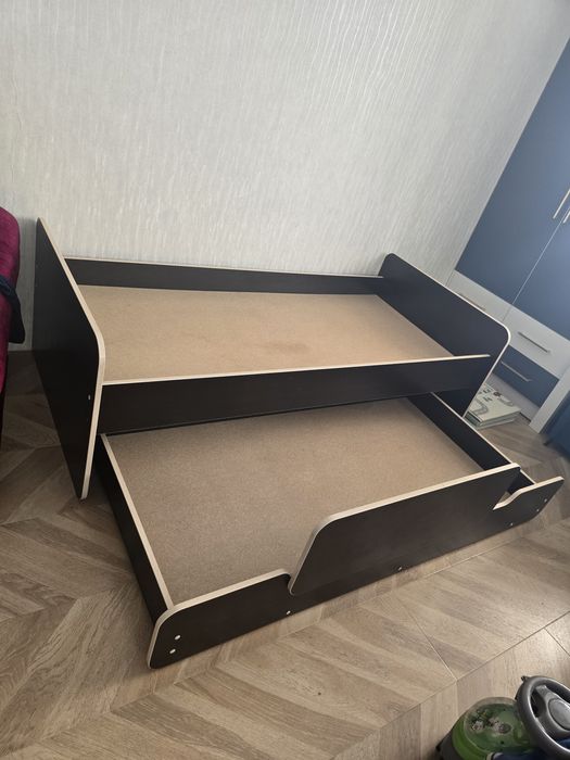 Кровать двухъярусная продаётся