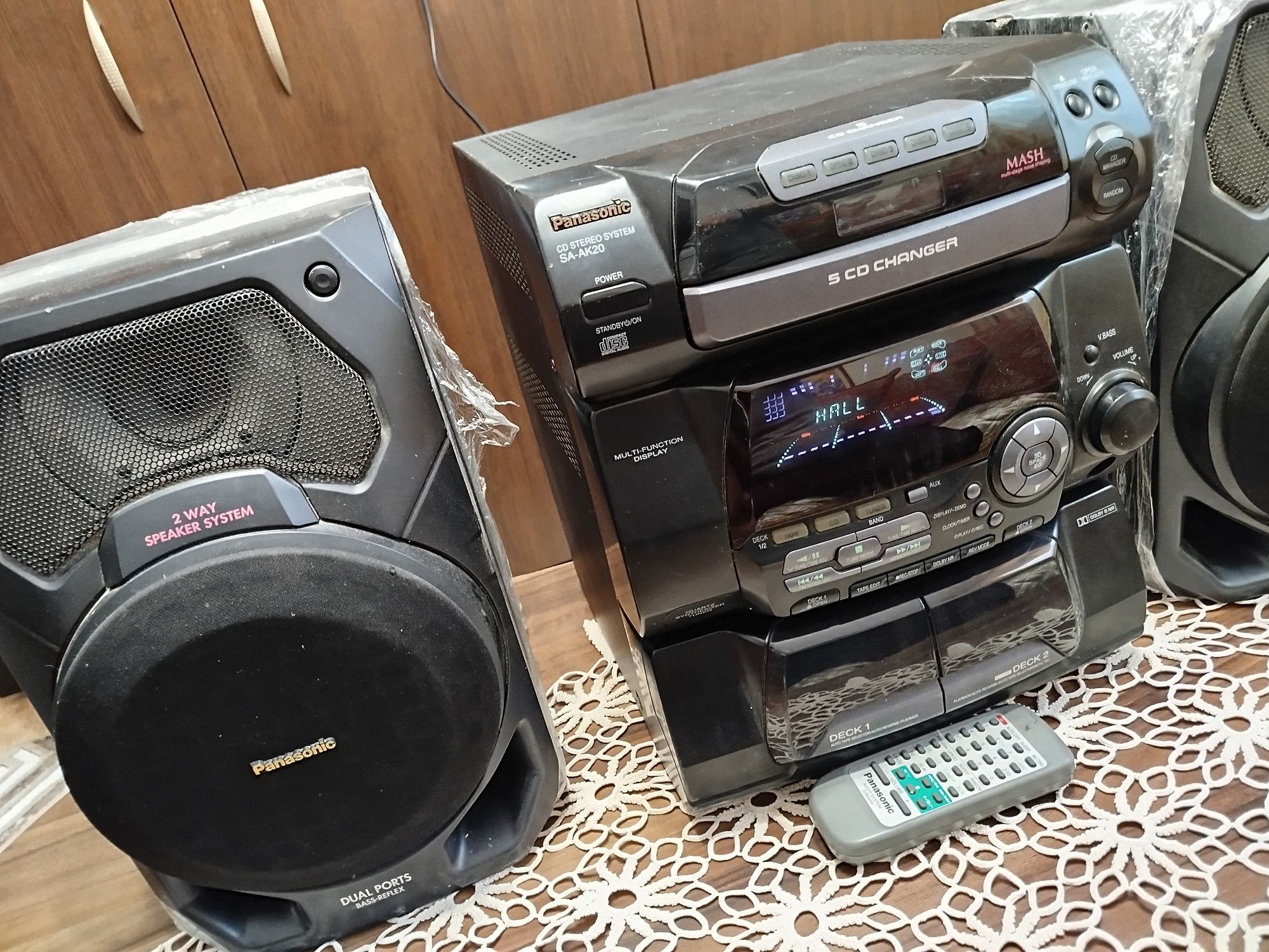 Аудиосистема panasonic sa-ak20 с колоните и дистанционното