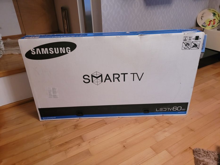 Televizor Samsung Smart TV 152cm