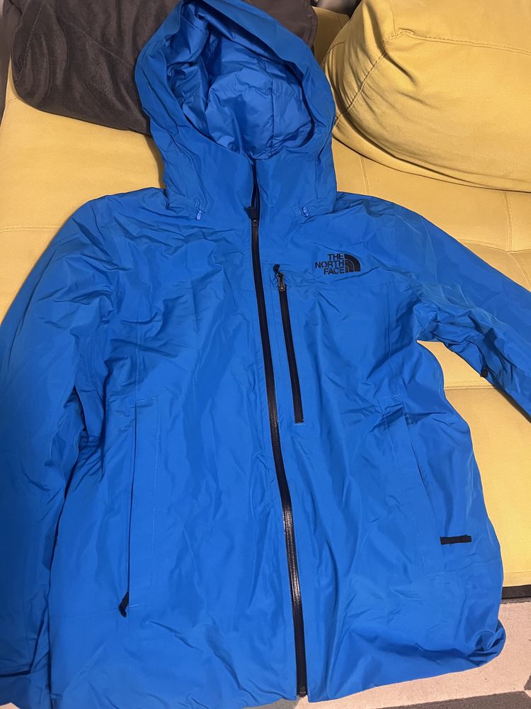 Ново яке The North Face descendict