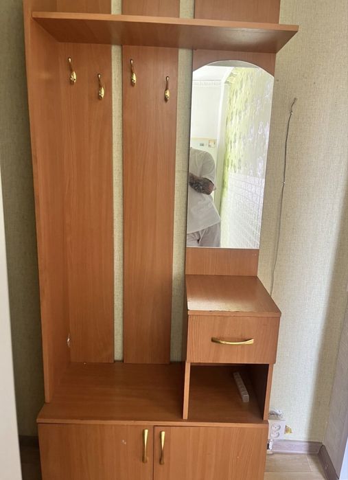 Продам прихожую срочно !!!