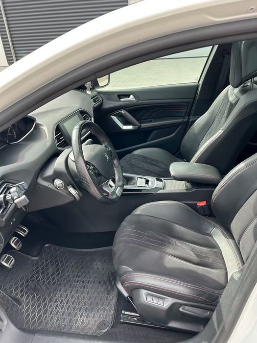 Bara fata GT-line Peugeot 308 t9 din 2017