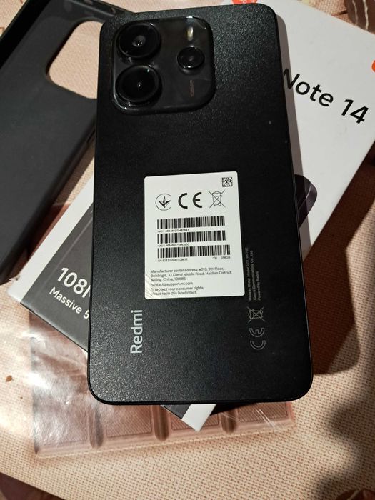 Vand urgent telefon redmi note 14 nou folosit o luna