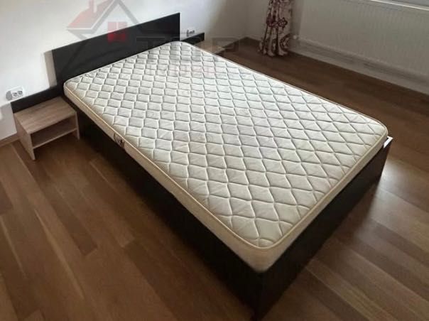 Vand pat 140*200 cu saltea si noptiere