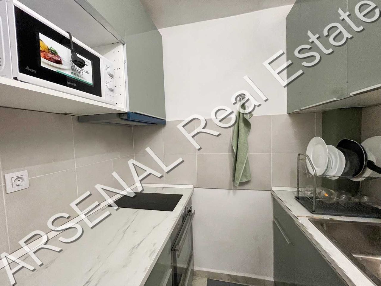 Дава се под наем Едностаен апартамент в София, Център - 47 кв.м за 450 € - Снимка #1