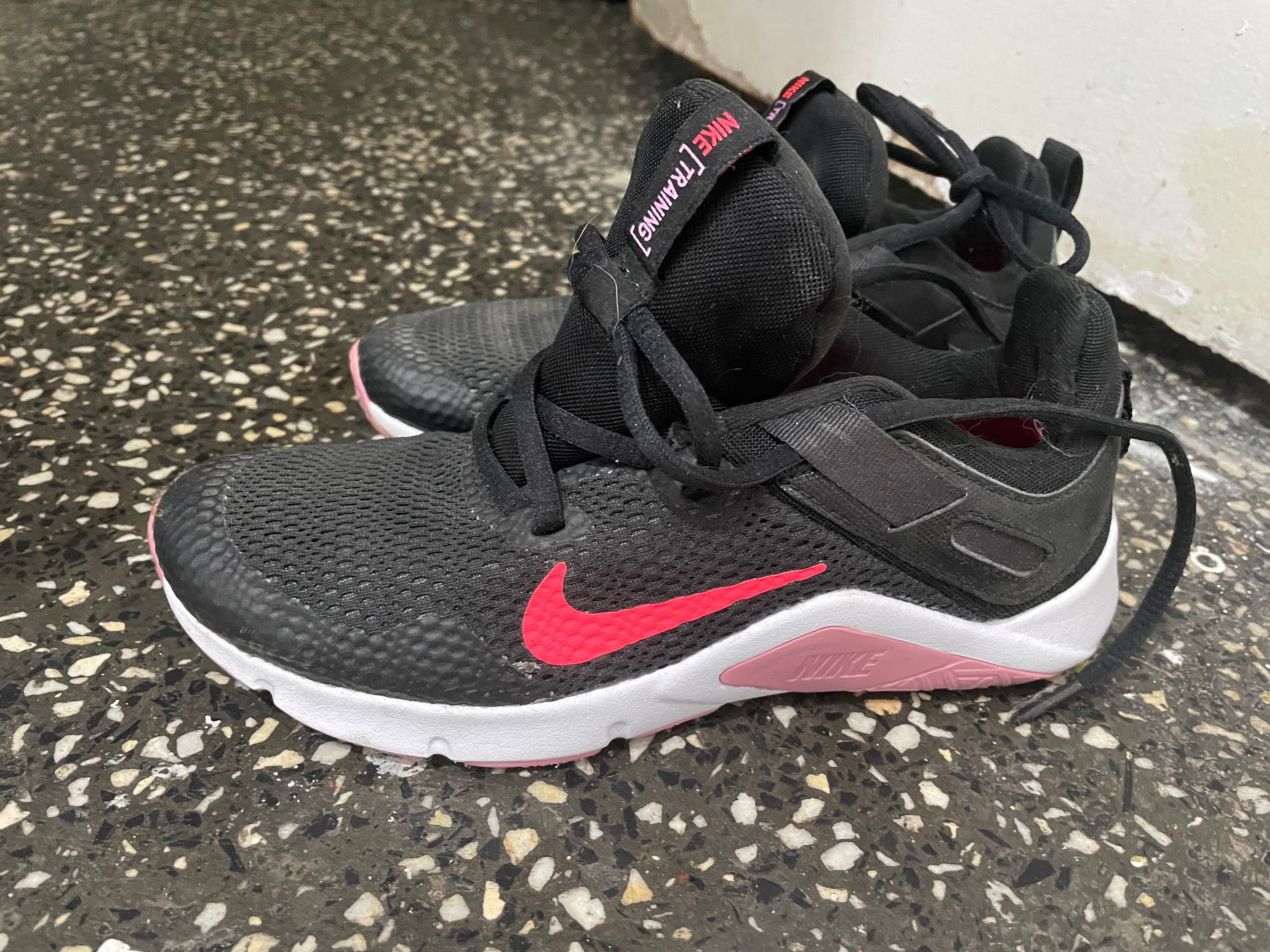 Оригинални Nike 35.5