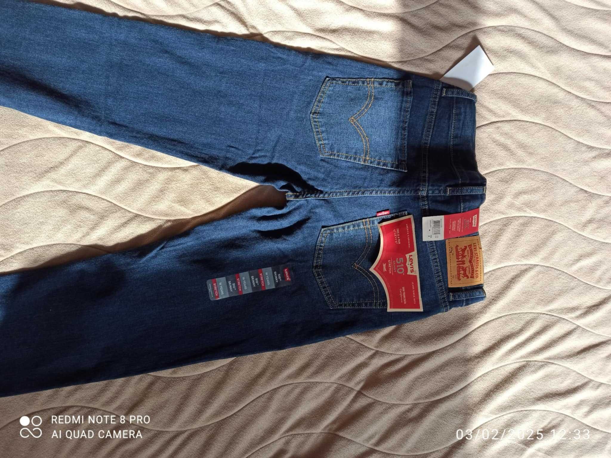 Дънки Levis нови