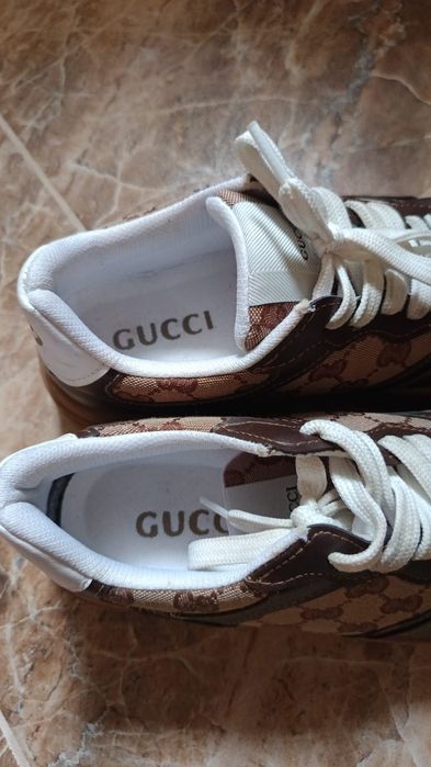 Adidași Gucci  purtați o singura data