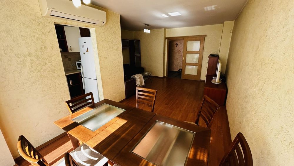 Дава се под наем Многостаен апартамент в Бургас, Лазур - 105 кв.м за 663 € - Снимка #1