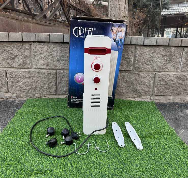 Масляный радиатор (обогреватель) «GIPFEL» 7F белый