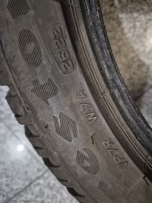 225 45 17 Firestone зимни