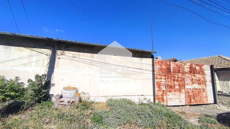 Продава се Промишлена сграда в Девня - 322 кв.м за 233 €/кв.м - Снимка #11
