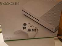 Xbox One S 1TB cu stație incarcare Venom