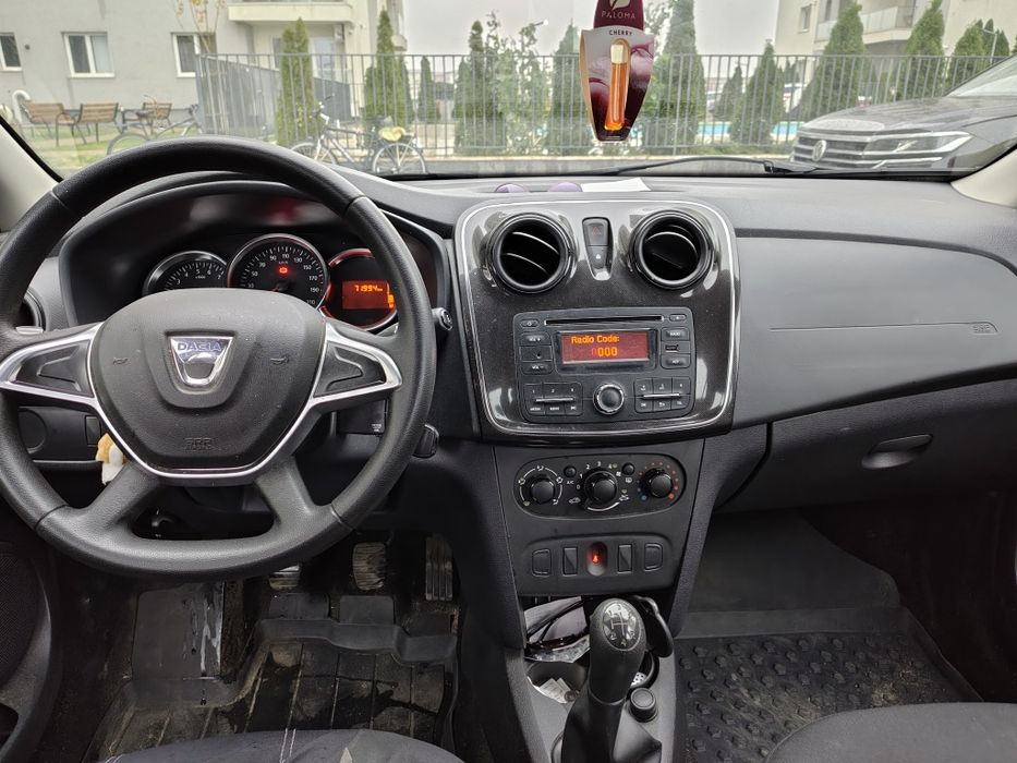 Vând Dacia Logan 2017