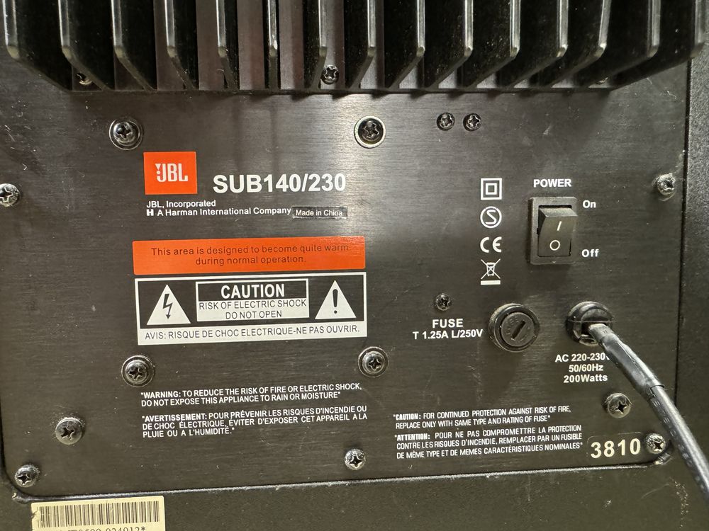 JBL Sub-140 Активен сибуфер