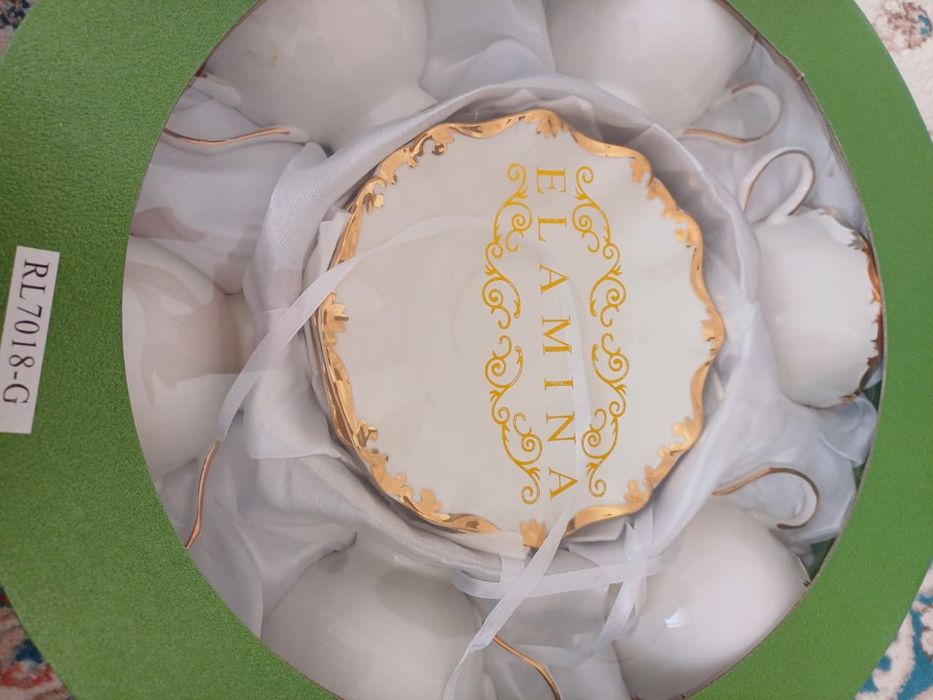 Посуда Elamina. На 24 персон