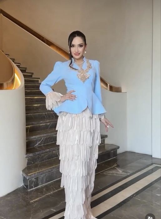 Нарядное платье на прокат 15000