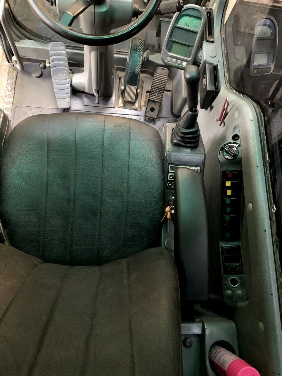 Volvo 145 yili 2011