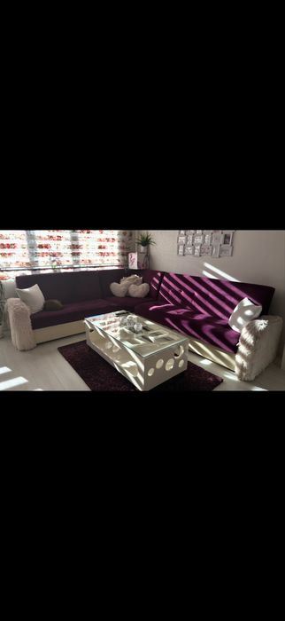 Ъглов  диван цикламен плюш